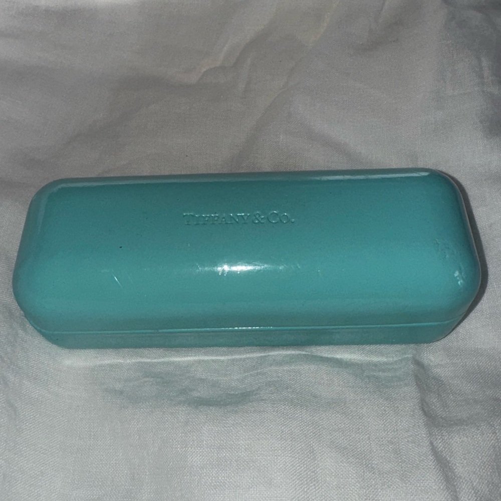 Tiffany & Co. Iconic Blue Hard Clamshell eyeglasses case